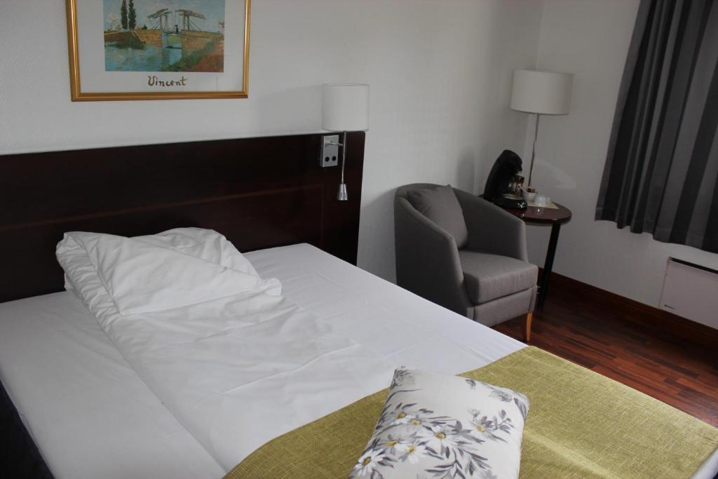 Grand Hotel Stord Cameră foto